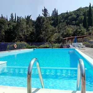 Kaminakia Apartments-adults Only -walk Into A Tranquil Oasis Where Peace & Quiet Are Woven Into Every Breath -nestled Within A Serene Evergreen Cypress Forest, Each Opens Wide To The Endless Sea And A Sunbathed Pool Awaits To Soothe Your Se Appartement
